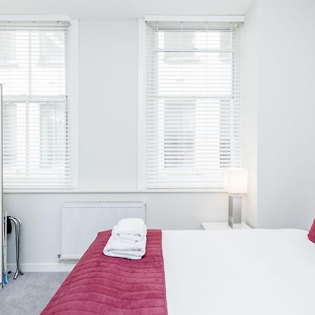 Roomspace Serviced Apartments - Sterling House London Bagian luar foto